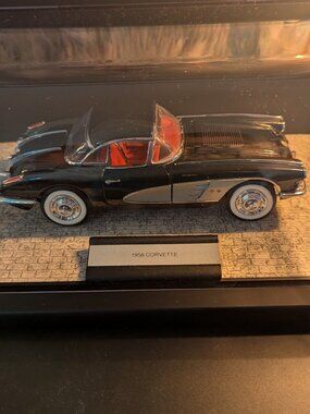 Franklin Mint 1958 Chevrolet Corvette Diecast 1/24 scale